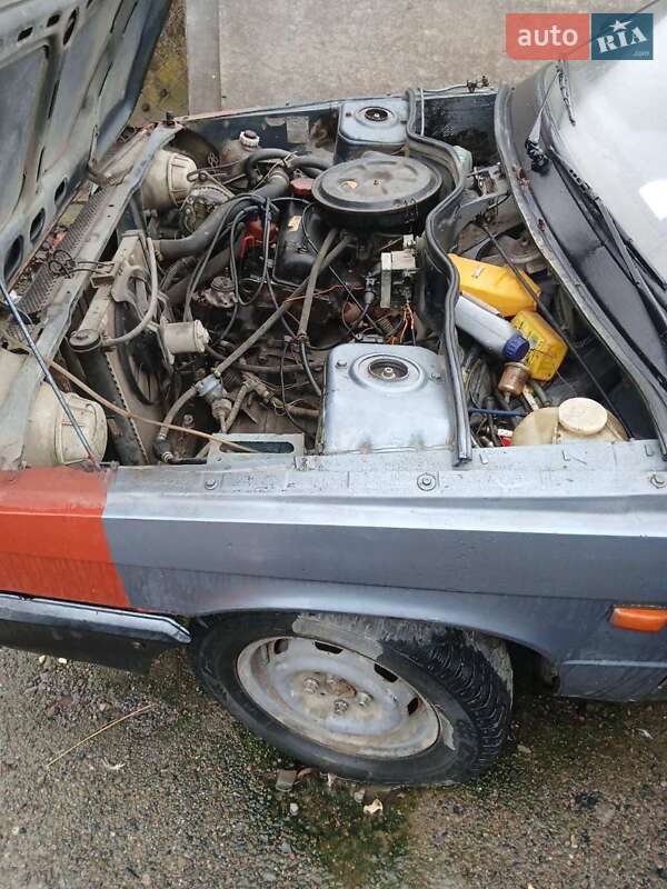 Хэтчбек Renault 11 1989 в Тысменице