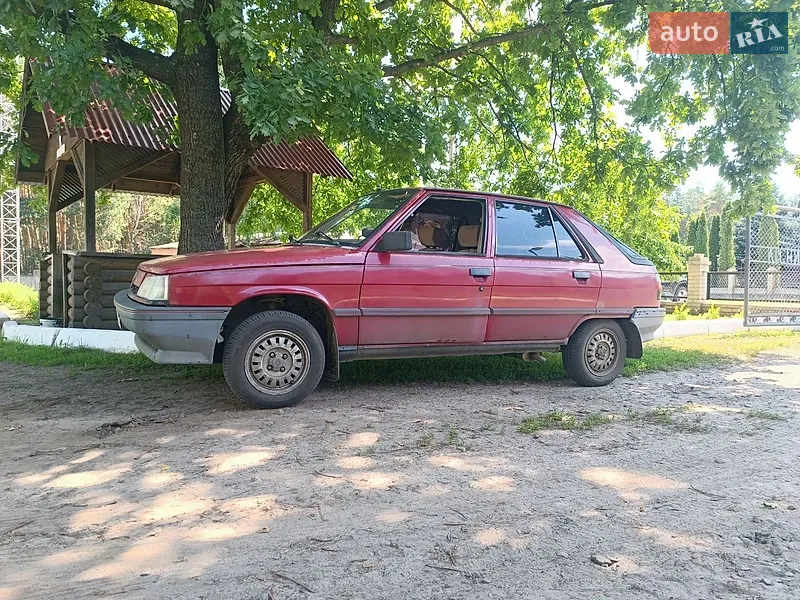 Renault 11