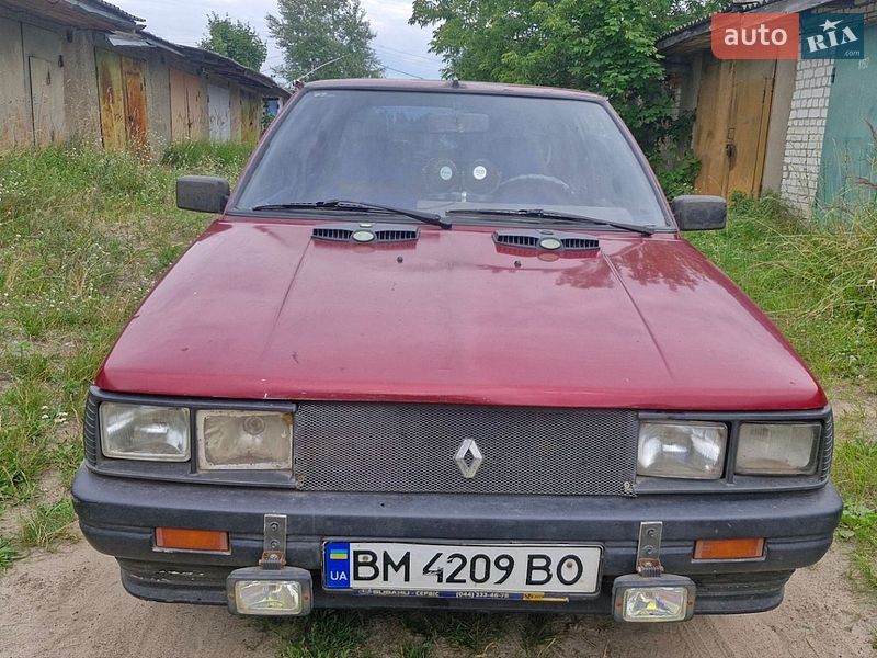 Хэтчбек Renault 11 1986 в Шостке