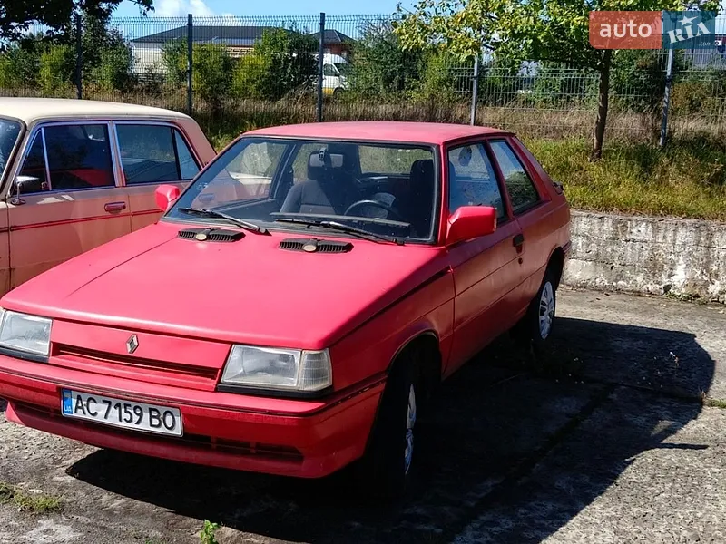 Renault 11