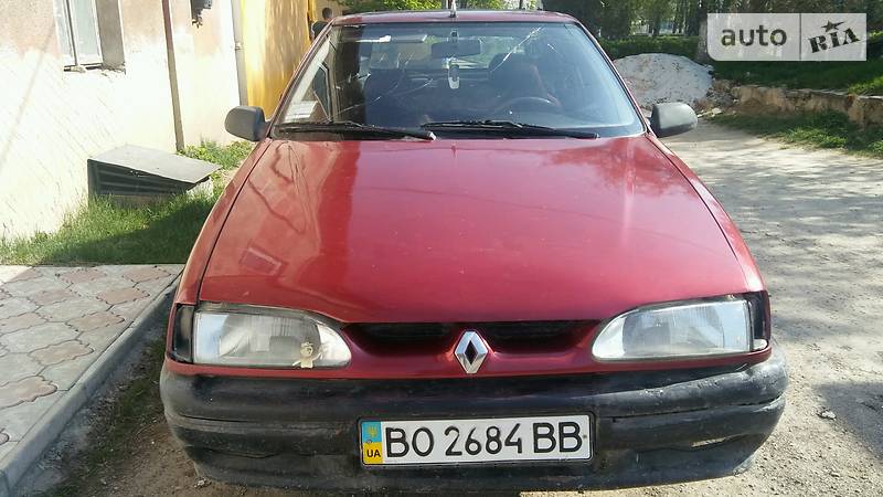 Renault 19 1993 року