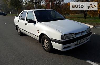 Седан Renault 19 1995 в Вышгороде