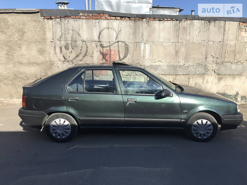 Седан Renault 19 1990 в Києві