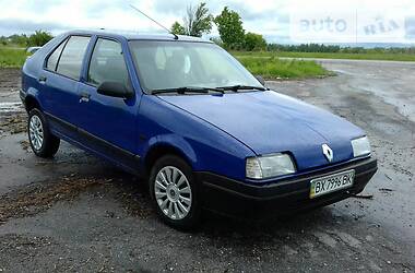 Хетчбек Renault 19 1988 в Полонному