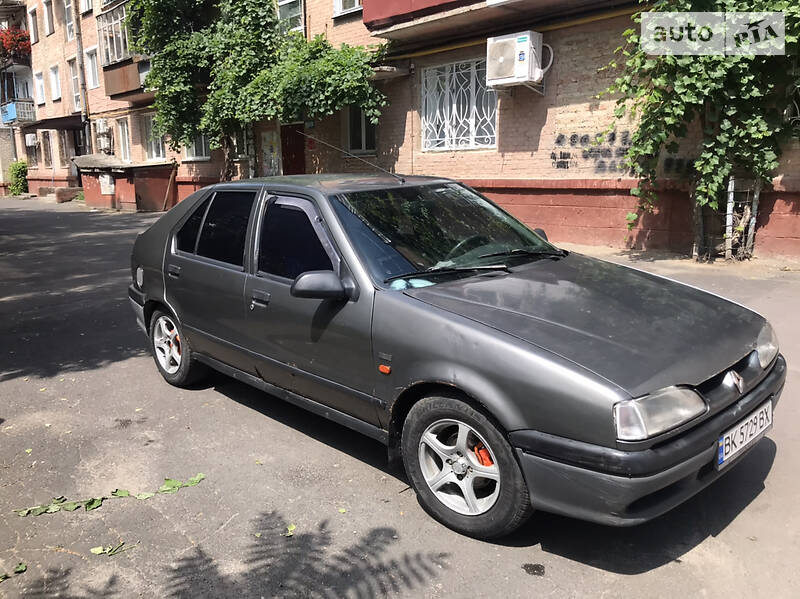Хэтчбек Renault 19 1995 в Ровно