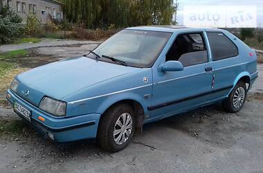 Хэтчбек Renault 19 1989 в Полонном