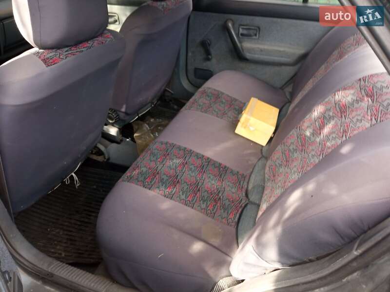 Седан Renault 19 1991 в Пирятине