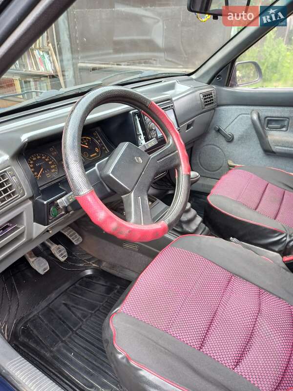 Хэтчбек Renault 19 1990 в Харькове фото 3 Хэтчбек Renault 19 1990 в Харькове