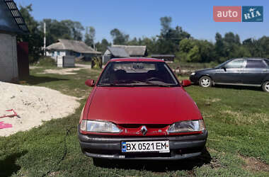 Седан Renault 19 1993 в Теофиполе