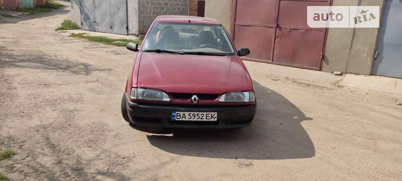 Хэтчбек Renault 19 1997 в Кропивницком