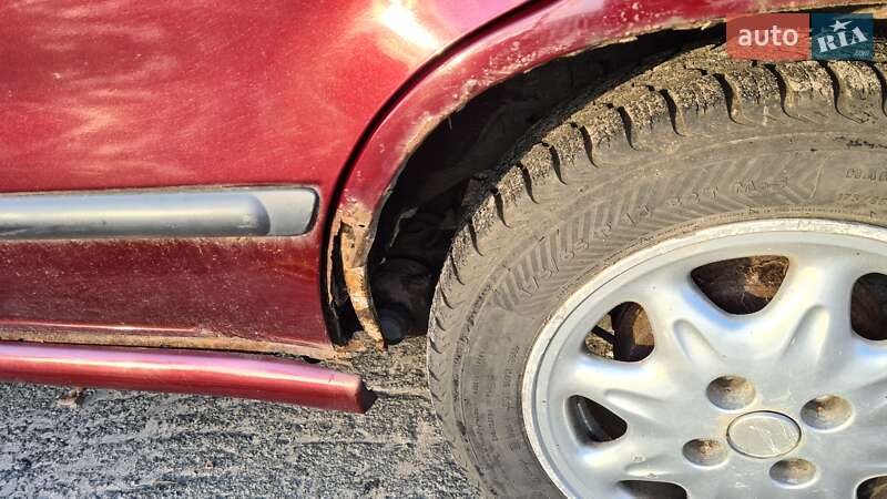 Седан Renault 19 1995 в Києві фото 9 Седан Renault 19 1995 в Києві