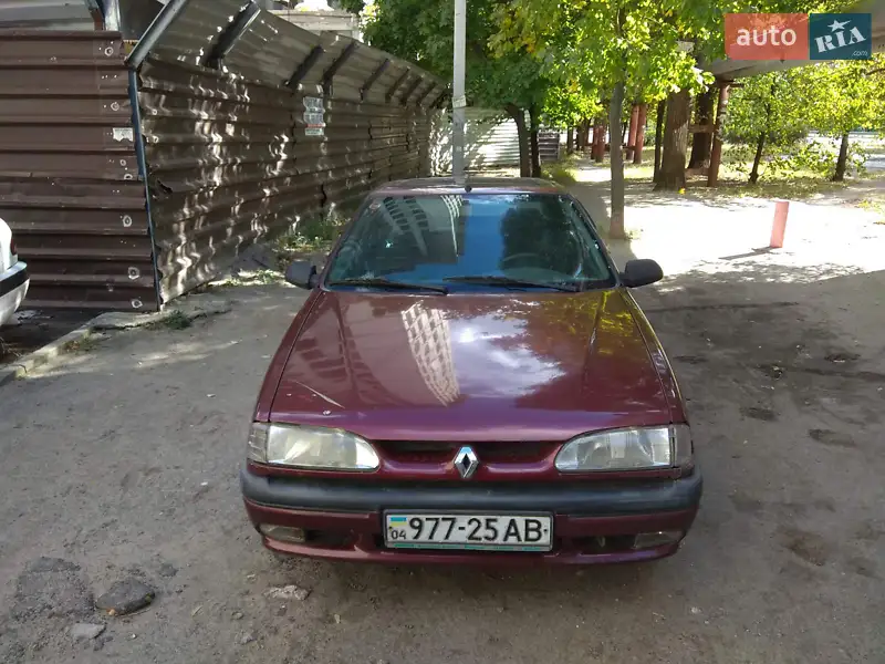 Renault 19