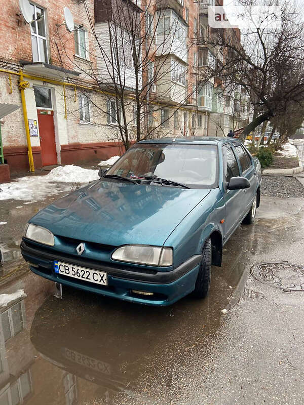 Хэтчбек Renault 19 1998 в Чернигове