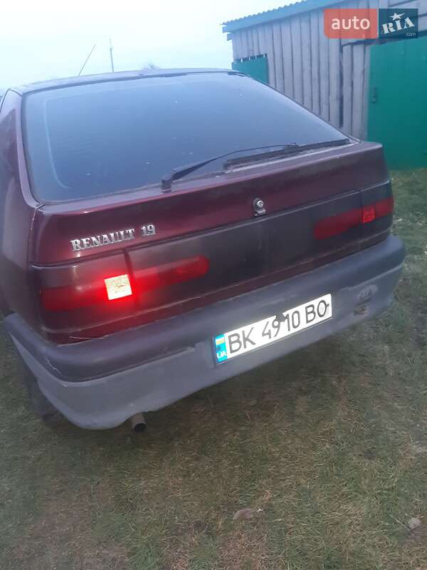 Renault 19 1994
