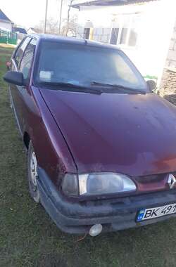 Хэтчбек Renault 19 1994 в Сарнах