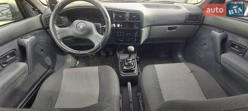 Хэтчбек Renault 19 1998 в Калиновке