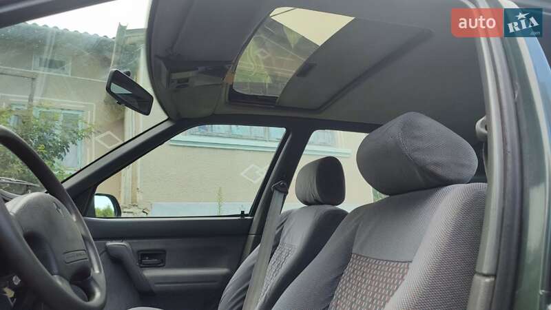 Хэтчбек Renault 19 1993 в Борщеве