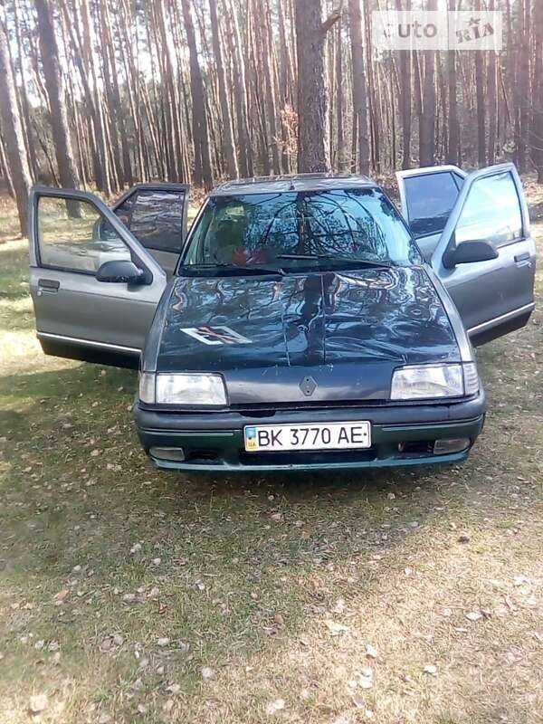 Седан Renault 19 1991 в Здолбунове