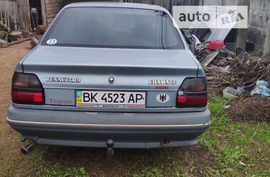 Седан Renault 19 1990 в Житомире