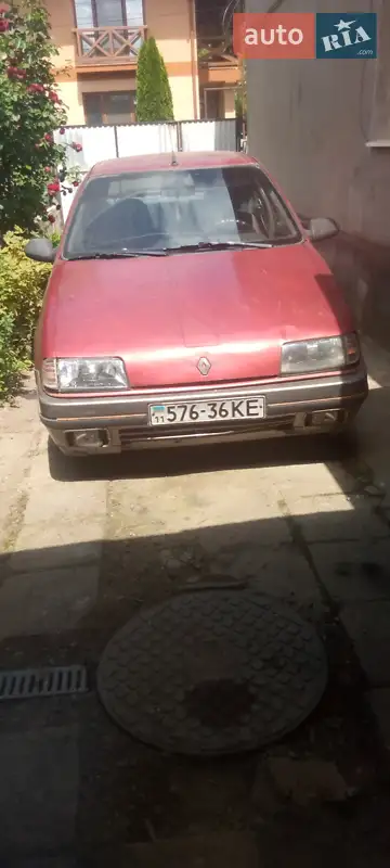 Renault 19