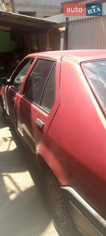 Хэтчбек Renault 19 1989 в Хусте