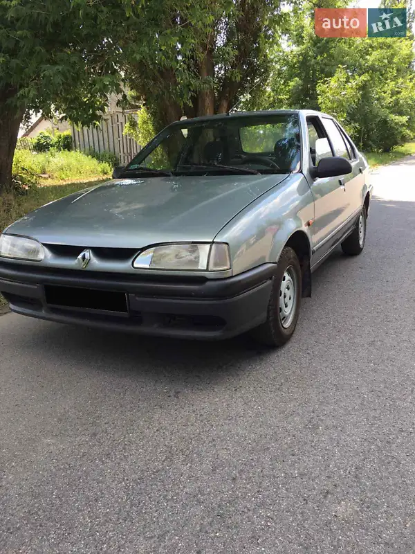 Renault 19
