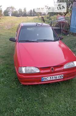 Седан Renault 19 1995 в Яворове