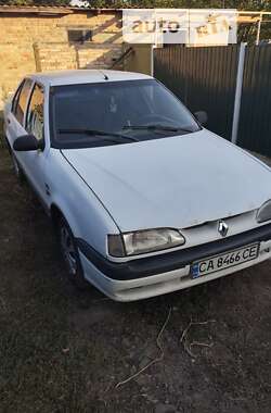 Седан Renault 19 1995 в Чигирине