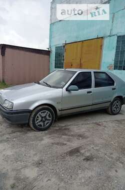 Хэтчбек Renault 19 1992 в Вараше