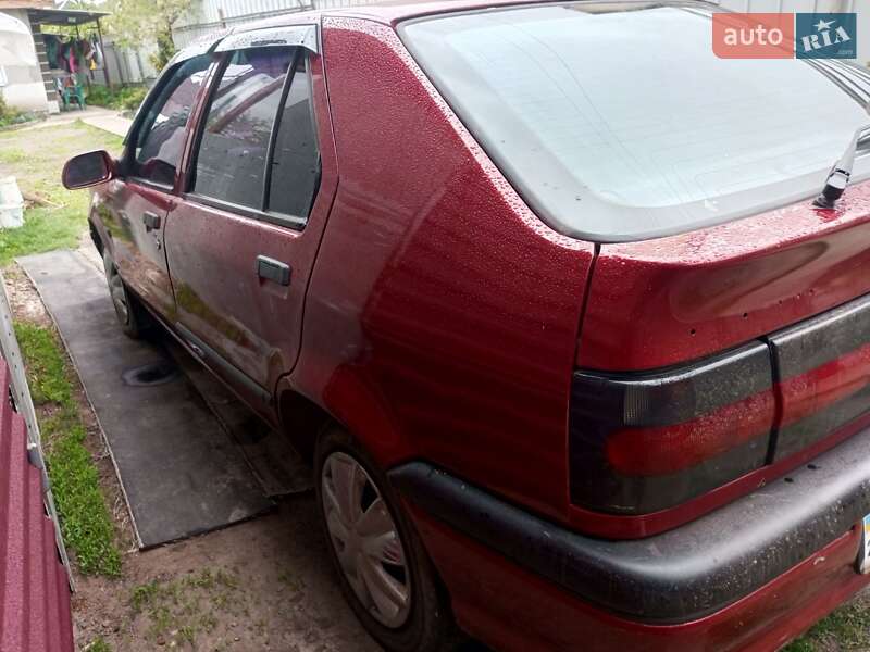 Хэтчбек Renault 19 1994 в Харькове