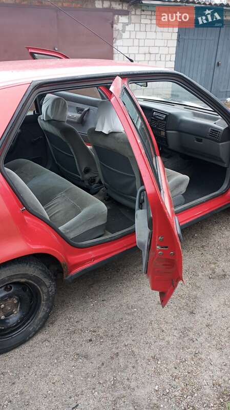 Хэтчбек Renault 19 1991 в Богуславе
