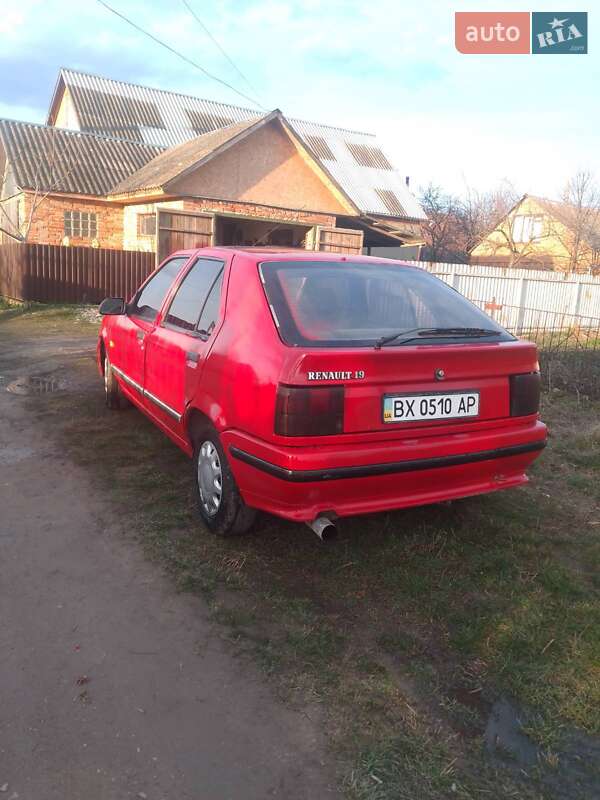 Хэтчбек Renault 19 1991 в Хмельницком