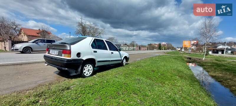 Хэтчбек Renault 19 1992 в Драгомирчанах