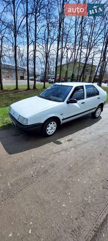 Хэтчбек Renault 19 1992 в Драгомирчанах