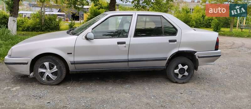 Седан Renault 19 1992 в 