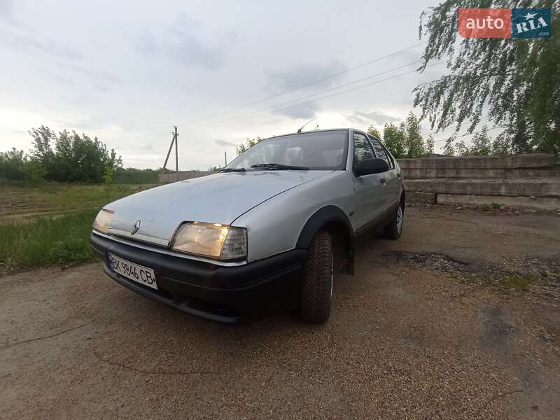 Хетчбек Renault 19 1990 в Радивиліві