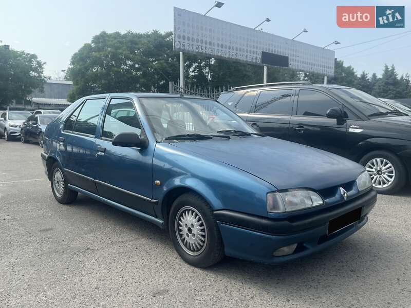 Хетчбек Renault 19 1993 в Одесі