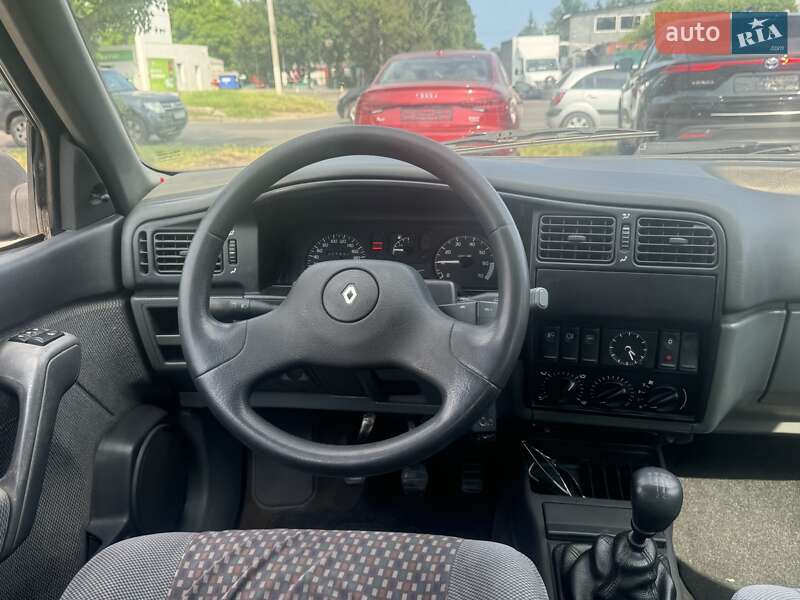 Хетчбек Renault 19 1993 в Одесі