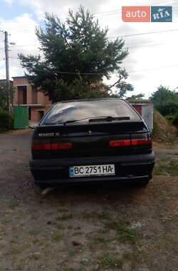 Хэтчбек Renault 19 1993 в 