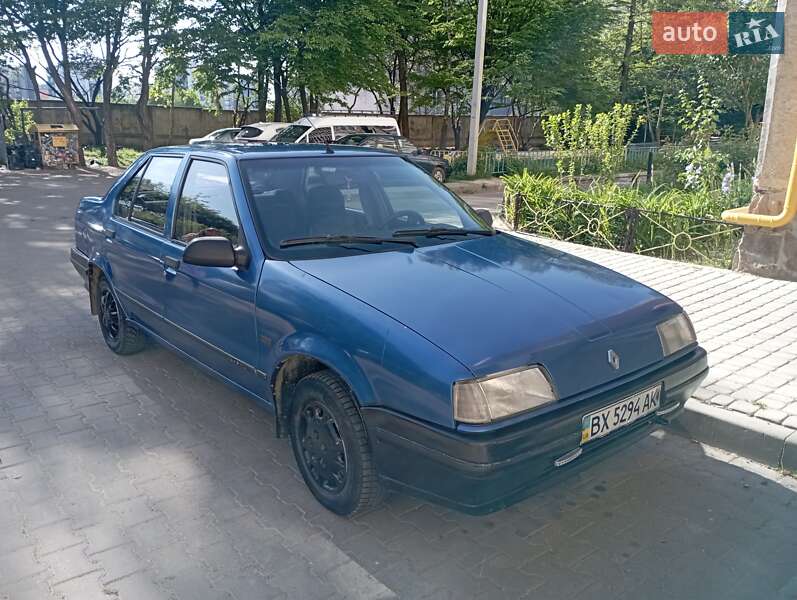 Седан Renault 19 1990 в Ивано-Франковске