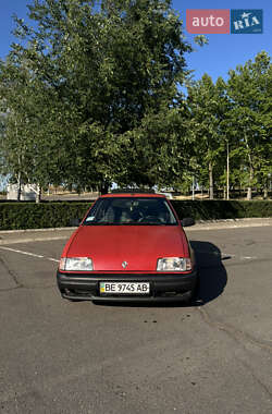 Хэтчбек Renault 19 1991 в Южноукраинске