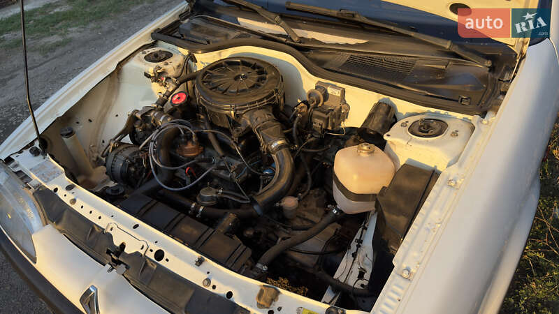 Седан Renault 19 1996 в Измаиле