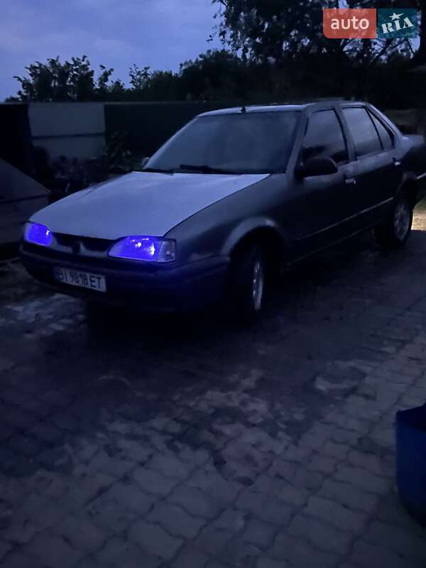 Седан Renault 19 1994 в Великій Багачці