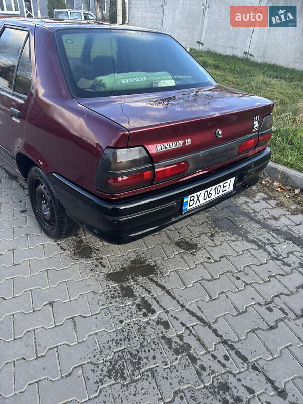 Седан Renault 19 1994 в Хмельницькому
