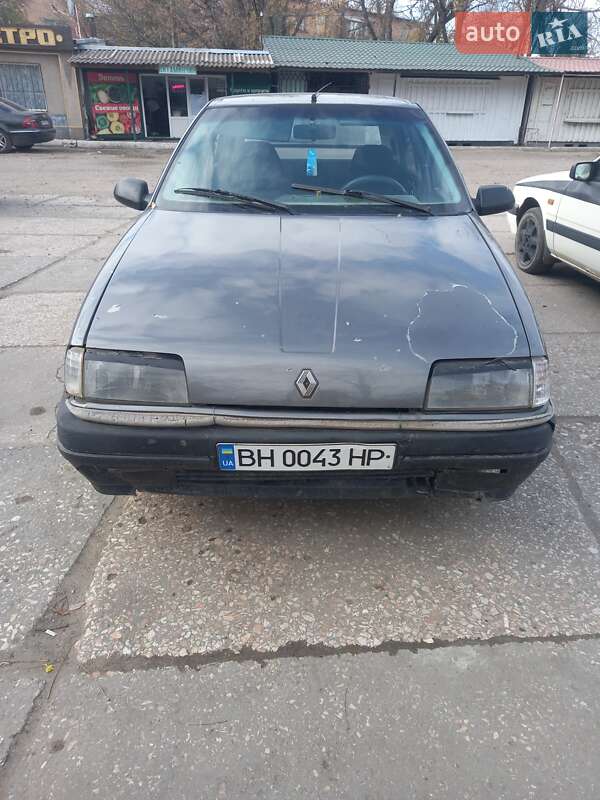 Хэтчбек Renault 19 1989 в Арцизе