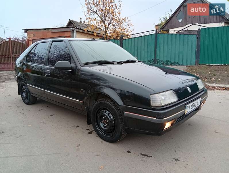 Хэтчбек Renault 19 1991 в Полтаве фото 7 Хэтчбек Renault 19 1991 в Полтаве