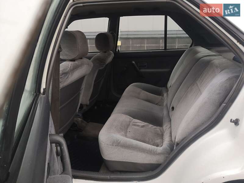 Хетчбек Renault 19 1991 в Здолбуніві фото 10 Хетчбек Renault 19 1991 в Здолбуніві