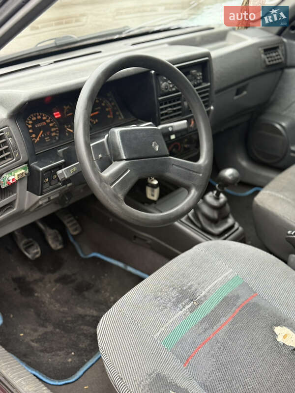 Седан Renault 19 1990 в Киеве фото 9 Седан Renault 19 1990 в Киеве