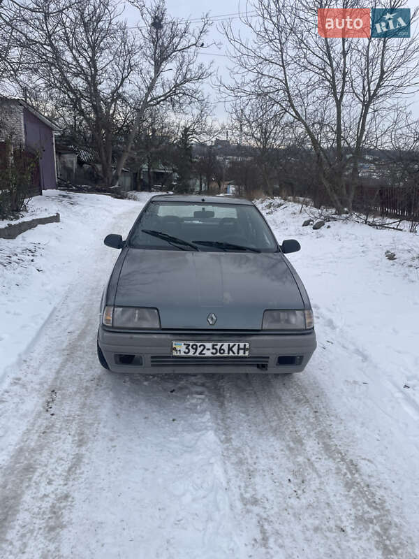 Седан Renault 19 1992 в Умани фото 6 Седан Renault 19 1992 в Умани