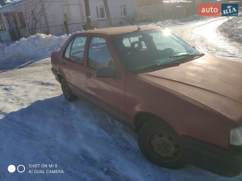 Седан Renault 19 1992 в Красилове